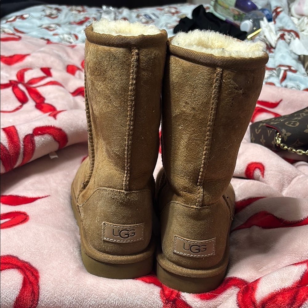 UGG Classic Short II chestnut